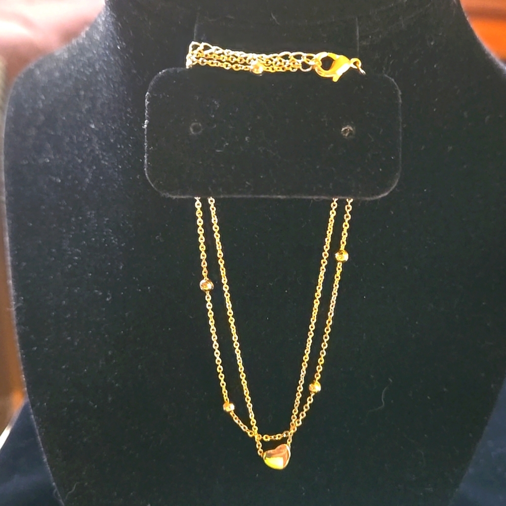 GOLDTONE  NWT HEART & BEADS ANKLET w/INITIAL E